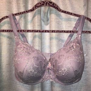 Victoria’s Secret lined perfect coverage bra